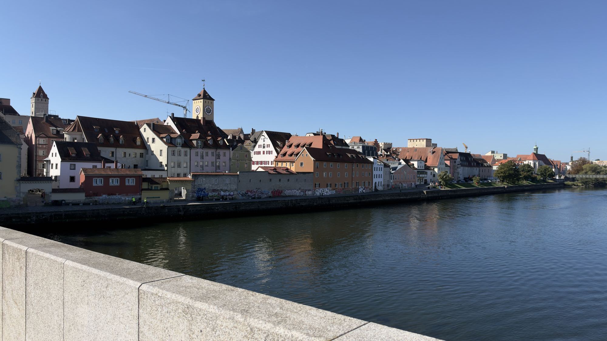 3 – Foto 1 von 2